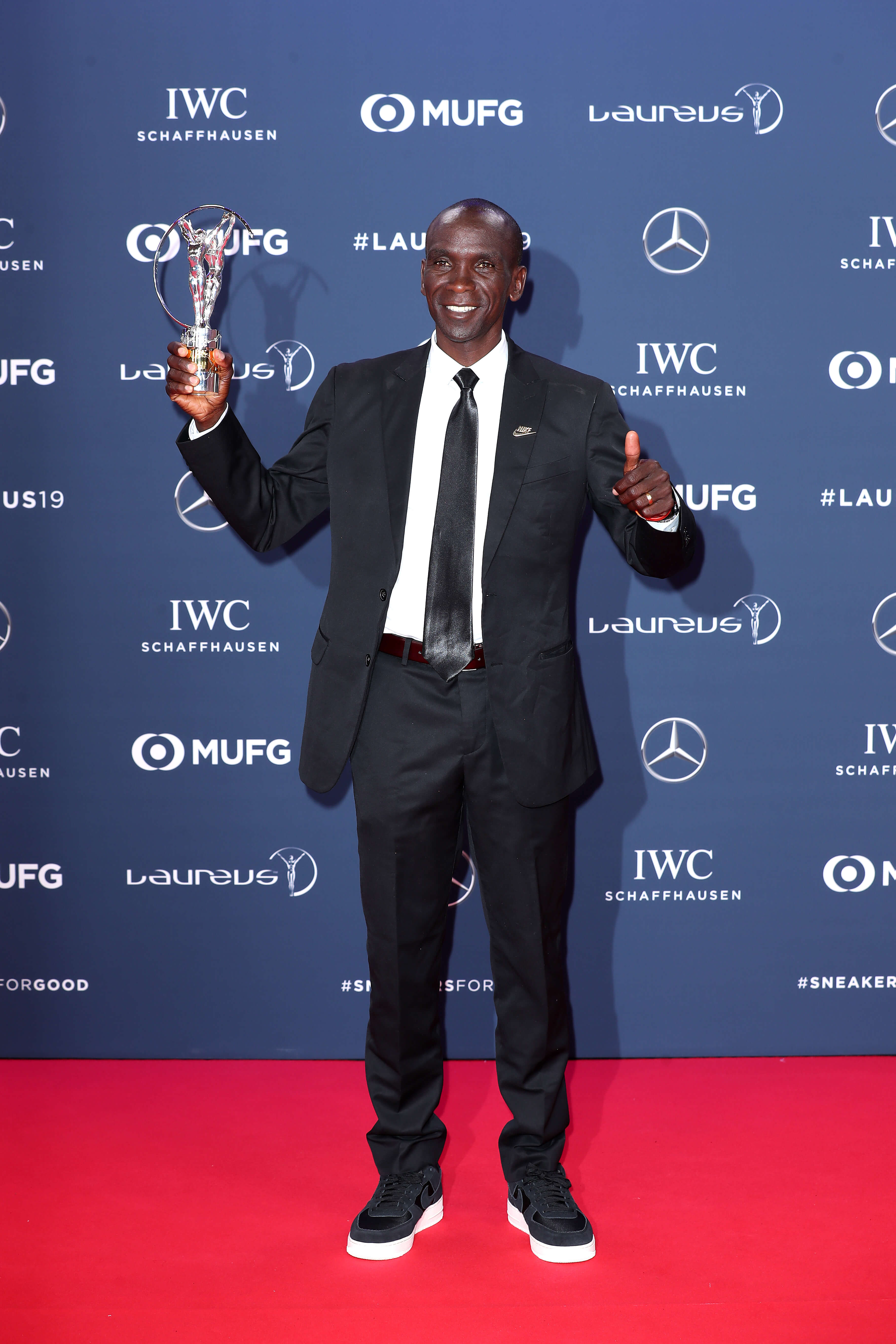 ELIUD-KIPCHOGE-2019-LAUREUS-WORLD-SPORTS-AWARDS-2